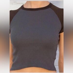 Brandy Melville black and blue/navy cropped baseball tee. Worn twice. Like new